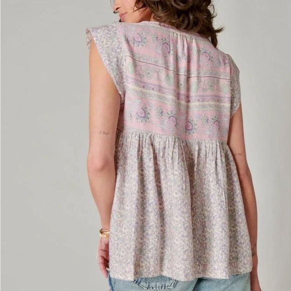 Lucky Brand Pink Floral Print Flutter Sleeve Flowy Babydoll Top Large MSRP $80 - Picture 2 of 12